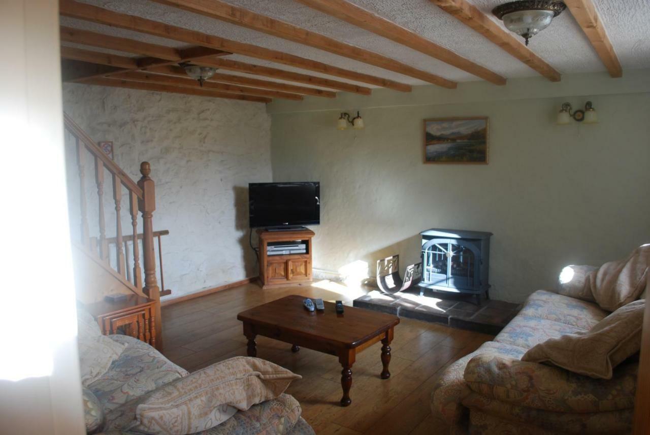Ty Gylfinir Villa Llandegla Exterior photo
